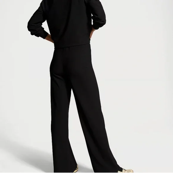 VSX
LUXRib Wide-Leg Pant - Picture 2 of 6